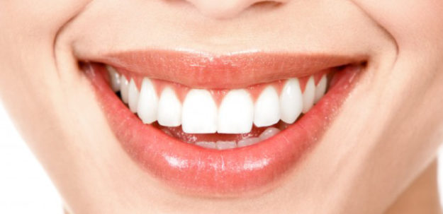 Sorriso bonito: entenda o que você precisa para ter.